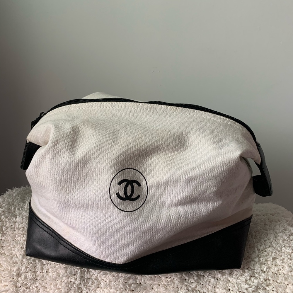 Vintage Chanel Make Up Bag / Toiletry Bag